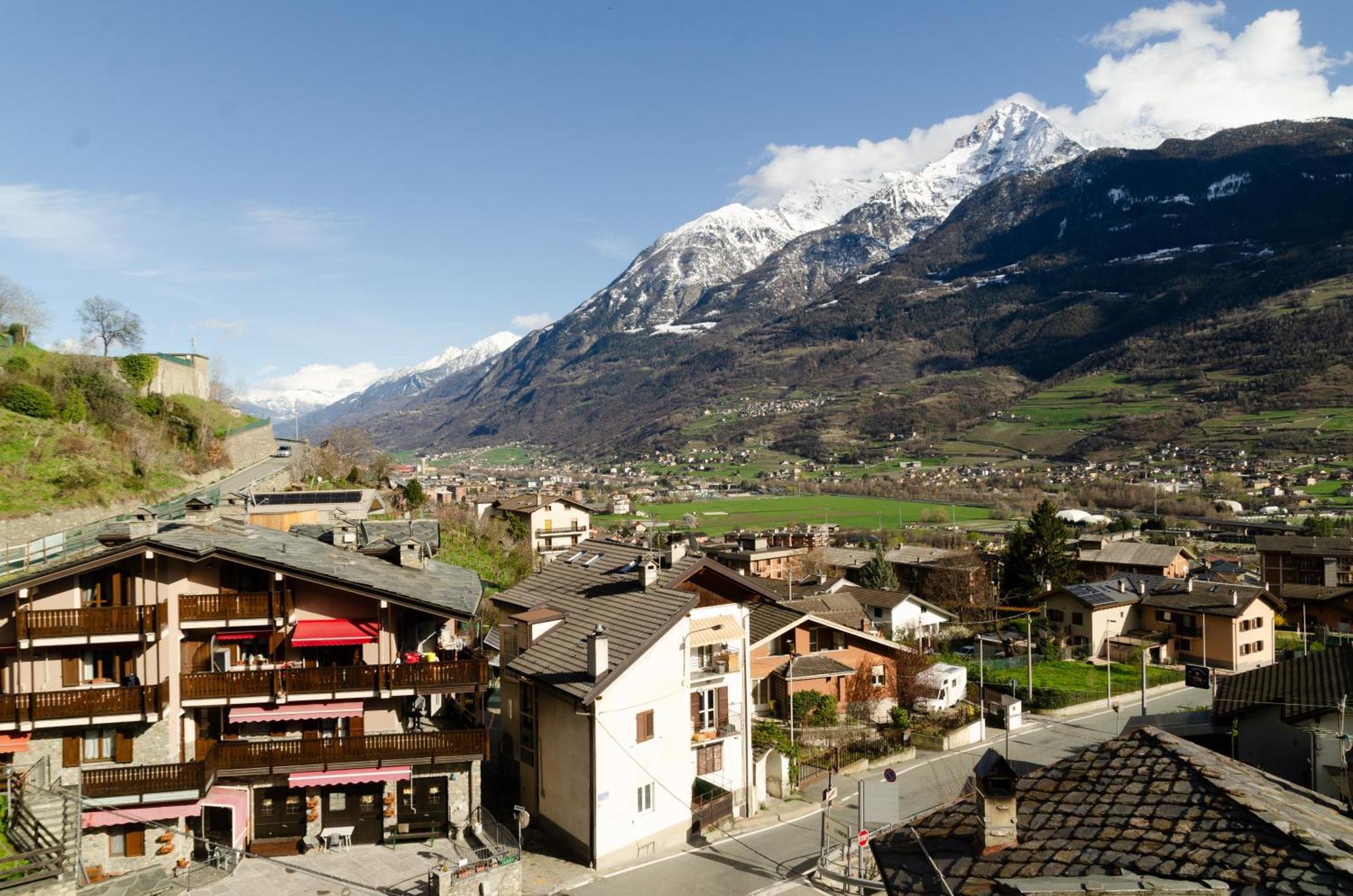 La Casa Degli Aromi - Vista Montagna E Relax Villa Aosta Buitenkant foto